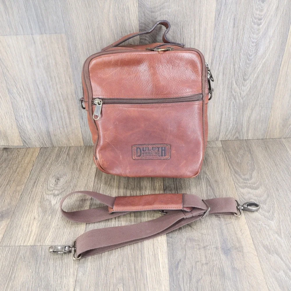 Duluth Trading Co Brown Leather Messenger Crossbody Bag Travel Utility Pouch